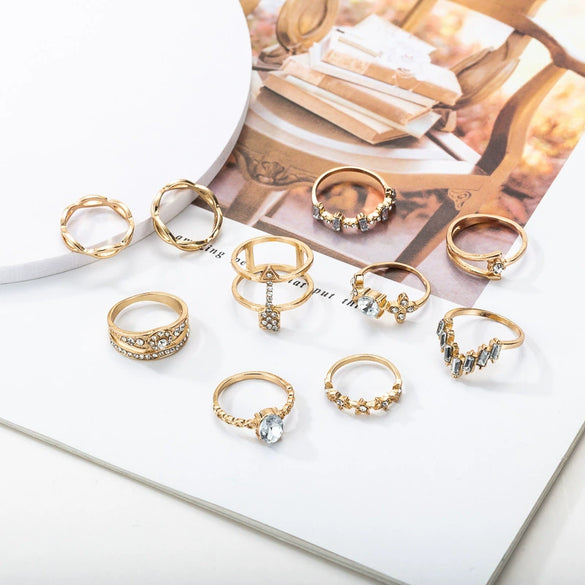 Wholesale Women's Flower Geometric Alloy Diamond Ring With Electroplating And Alloy Inlaid Artificial Gemstones