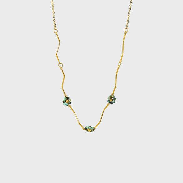 Wholesale Women's Flower Pattern Stainless Steel Titanium Steel 18K Gold Plated Necklace