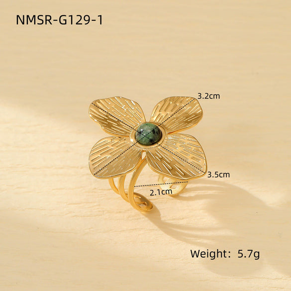 Wholesale Women's Flower Pattern Titanium Steel Ring With Electroplating Light Luxury And Antique Style Set With Natural Stone