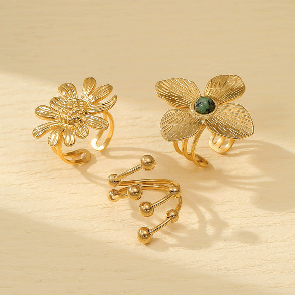 Wholesale Women's Flower Pattern Titanium Steel Ring With Electroplating Light Luxury And Antique Style Set With Natural Stone