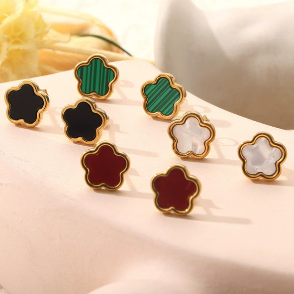 Wholesale Women's Flower Shape Jewelry Set Inlaid With White Sea Shell Acrylic Titanium Steel Ochain Electroplated