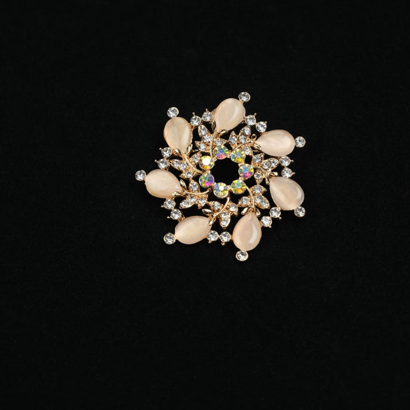 Wholesale Women's Flower Shape Zinc Alloy Electroplated Cat's Eye Stone Bauhinia Brooch Clothing Accessories