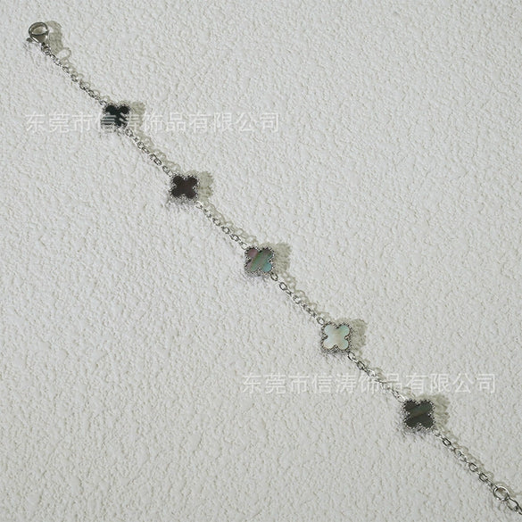 Wholesale Women's Fourleaf Clover Bracelet With Floral And Leaf Patterns Made Of Titanium Steel And Goldplated