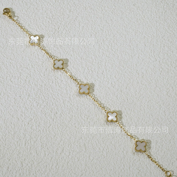Wholesale Women's Fourleaf Clover Bracelet With Floral And Leaf Patterns Made Of Titanium Steel And Goldplated