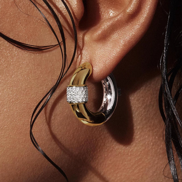 Wholesale Women's French Retro Copper Goldplated Zircon And Diamond Earrings With Electroplating And Colorpreserving Technique
