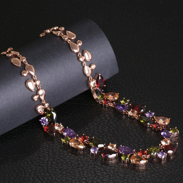 Wholesale Women's French Retro Drop Shape Zircon Inlaid Copper Necklace