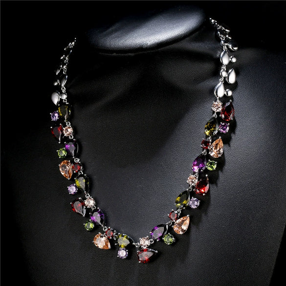 Wholesale Women's French Retro Drop Shape Zircon Inlaid Copper Necklace