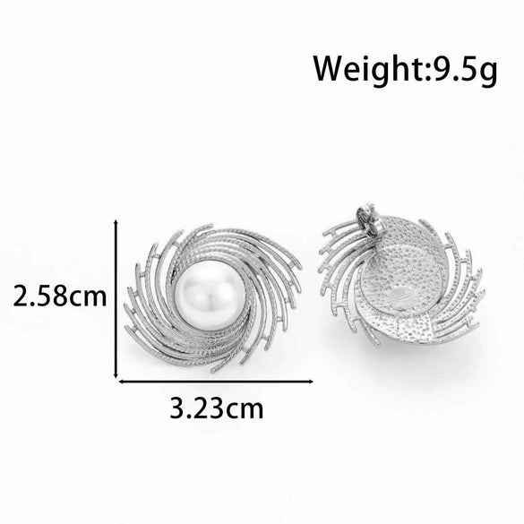 Wholesale Women's French Retro Flower Titanium Steel Earrings With Electroplating Design