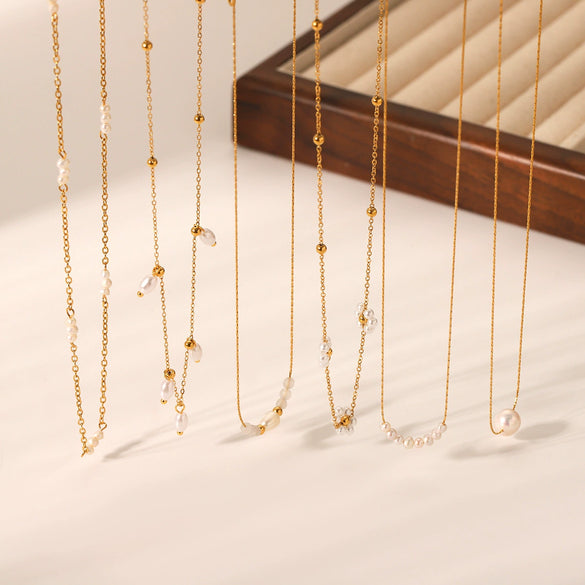 Wholesale Women's French Retro Freshwater Pearl Beaded Stainless Steel Clavicle Chain With Geometric Pattern And Electroplating