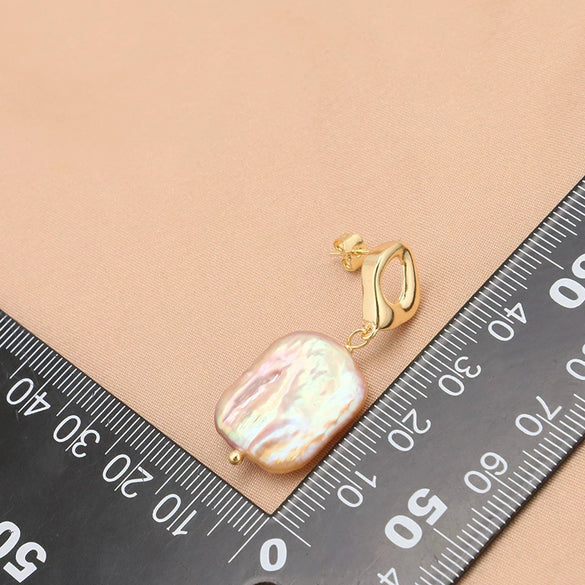 Wholesale Women's Freshwater Natural Pearl Baroque Earrings Retro Highend Light Luxury Geometric Electroplated Jewelry