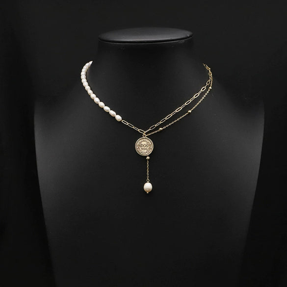 Wholesale Women's Freshwater Pearl Clavicle Chain Necklace With Geometric Design And Electroplating Treatment