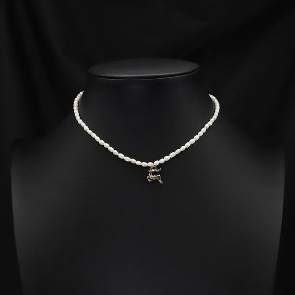 Wholesale Women's Freshwater Pearl Clavicle Chain Necklace With Geometric Design And Electroplating Treatment