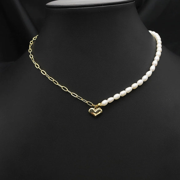 Wholesale Women's Freshwater Pearl Clavicle Chain Necklace With Geometric Design And Electroplating Treatment