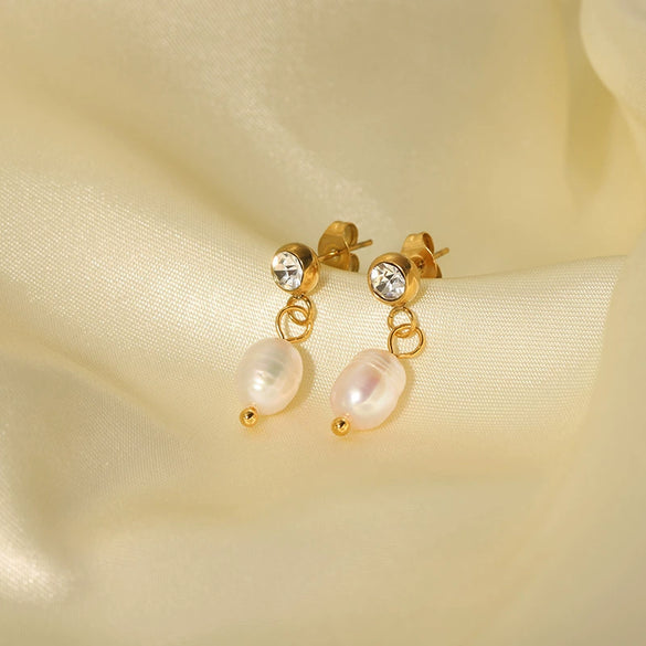 Wholesale Women's Freshwater Pearl Earrings In Geometric Style Made Of High Grade Stainless Steel With Vacuum Real Gold Electroplating In Pvd Furnace