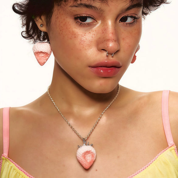 Wholesale Women's Fruit Patterned Copper And Resin Electroplated Necklace With Oshaped Chain Luxury Jewelry