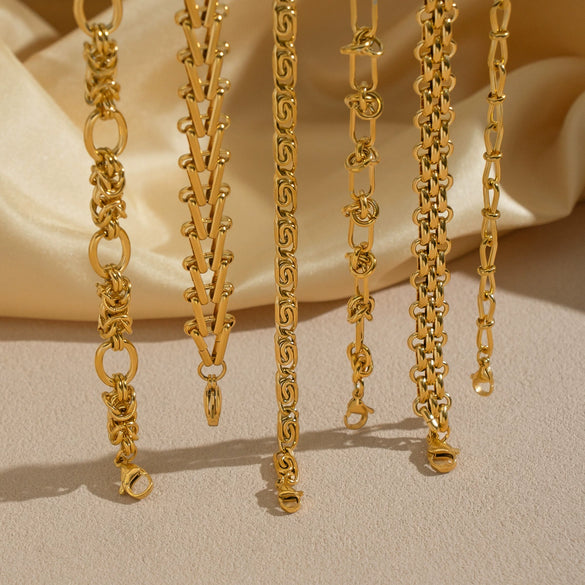 Wholesale Women's Future Style Geometric Heart Horseshoe 18K Real Gold Plated Handmade Chain Necklace Jewelry