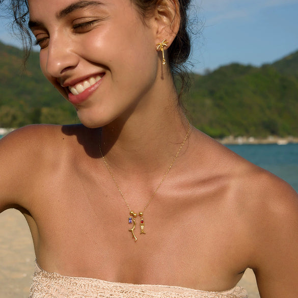 Wholesale Women's Geometric Animal Stainless Steel Fish Pendant Necklace With Vacuum Real Gold Plating