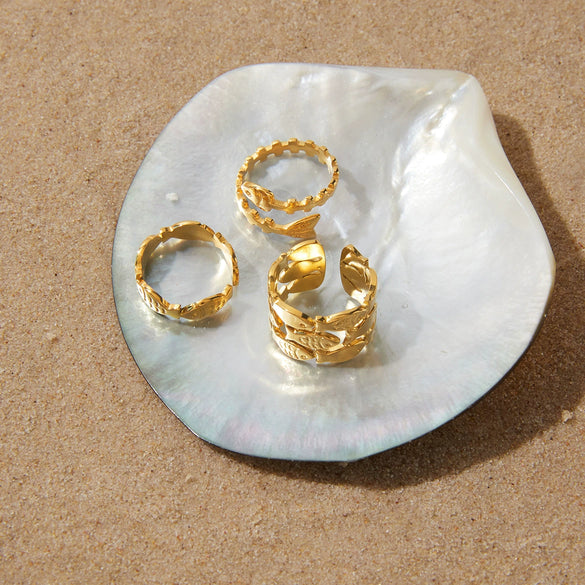 Wholesale Women's Geometric Animal Stainless Steel Rings With Vacuum Real Gold Plating In Pvd Furnace