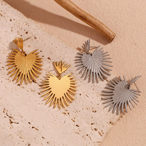 Wholesale Women's Geometric Cactus Heart Stainless Steel Electroplated 18K Gold Earrings