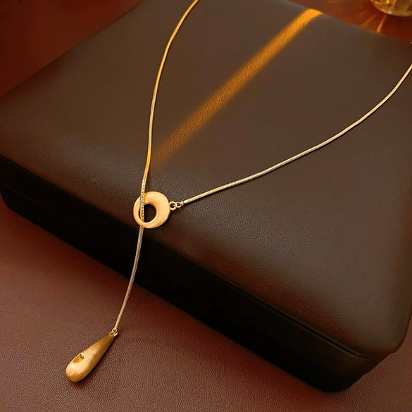 Wholesale Women's Geometric Copper Alloy Electroplated Brushed Water Drop Pendant Clavicle Necklace