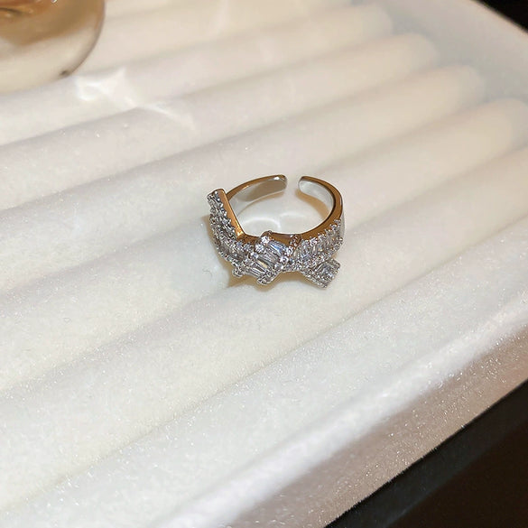 Wholesale Women's Geometric Copper Light Luxury Ring With Real Gold Electroplated