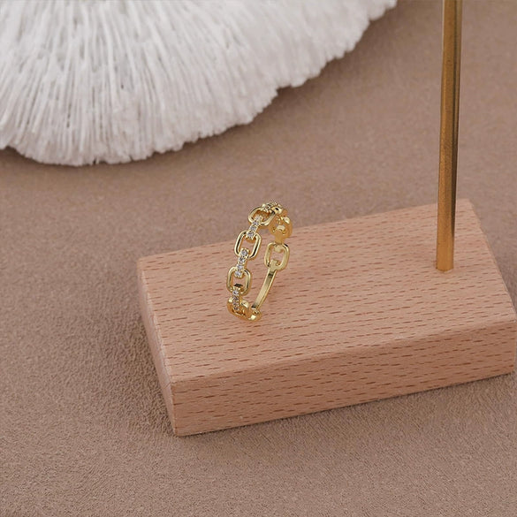 Wholesale Women's Geometric Copper Real Gold Plated Diamond Ring Retro Simple Jewelry