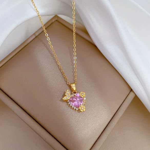 Wholesale Women's Geometric Diamond Inlaid Titanium Steel And Brass Heart Flower Necklace