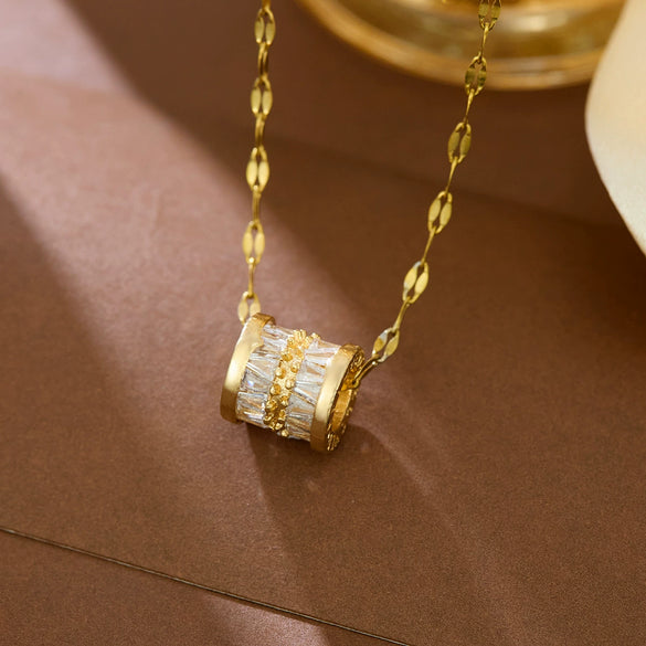 Wholesale Women's Geometric Diamond Stainless Steel Lip Chain Necklace