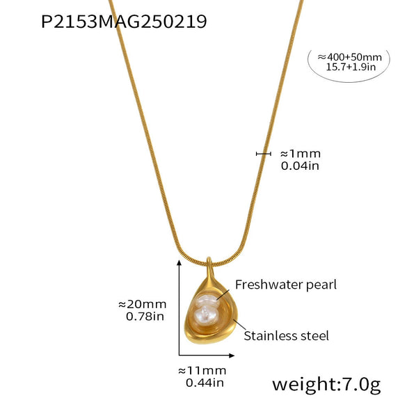 Wholesale Women's Geometric Ferris Wheel Imitation Pearl Pendant Necklace With Round Snake O Chain Made Of Titanium Steel Electroplated