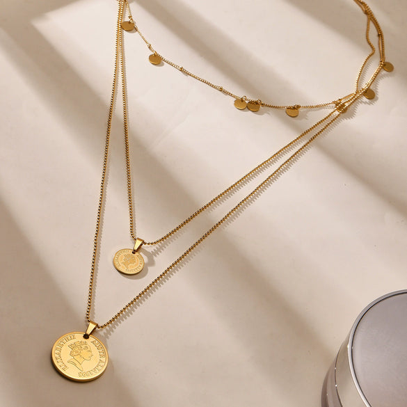 Wholesale Women's Geometric Ferris Wheel Queen Head Threelayer Stacked Stainless Steel And Titanium Steel Electroplated Necklace