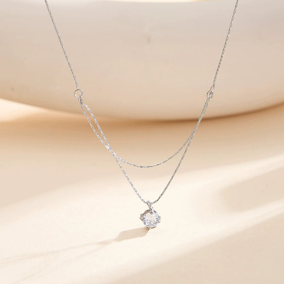 Wholesale Women's Geometric Fourclaw Zircon Pendant Necklace With Real Gold Plating And Calendering Chain