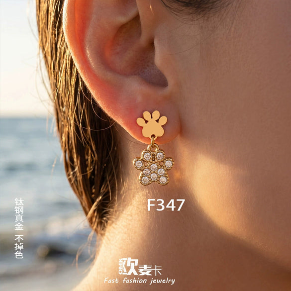 Wholesale Women's Geometric Gold Claw Print Stainless Steel Electroplated Earrings With Zircon