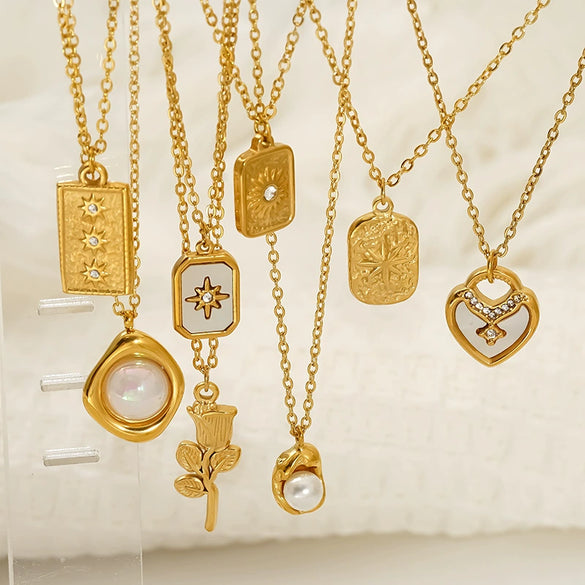 Wholesale Women's Geometric Heart And Flower Pattern Electroplated Titanium Steel Cross Chain Necklace