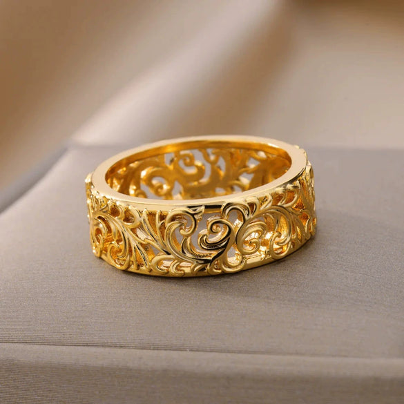 Wholesale Women's Geometric Heartshaped And Fruitshaped Inlaid With Gold Copper Ring Accessories