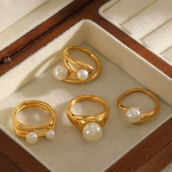 Wholesale Women's Geometric Imitation Pearl Ring 18K Gold Plated Cast Titanium Steel Jewelry With Pvd Furnace Vacuum Real Gold Plating
