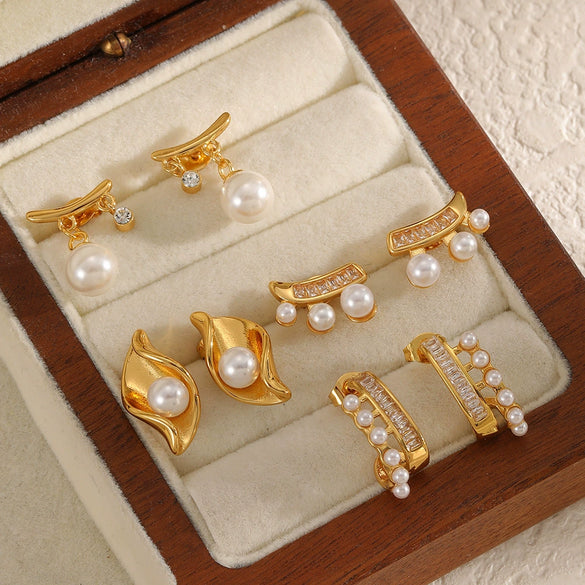 Wholesale Women's Geometric Imitation Pearl Stainless Steel Stud Earrings With Vacuum Real Gold Plating