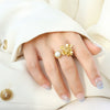 Wholesale Women's Geometric Inlaid Rubber Beads Electroplated Brass Ring With Retro Flower Design
