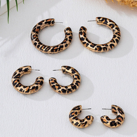 Wholesale Women's Geometric Leopard Print Cshaped Alloy Electroplated Hoop Earrings