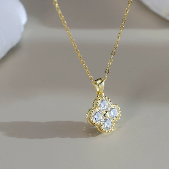 Wholesale Women's Geometric Moissanite Silver Microinlaid Fourleaf Clover Necklace With Oshaped Chain