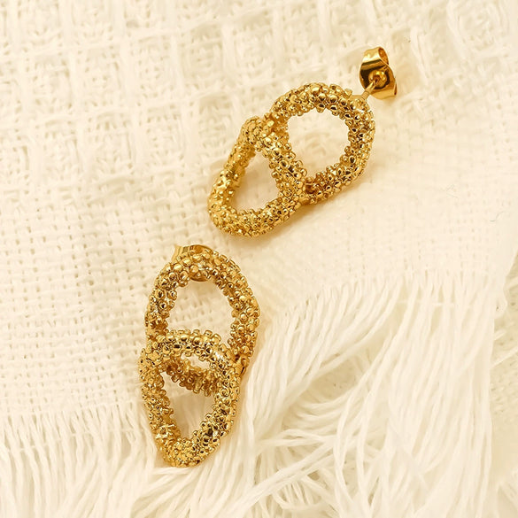 Wholesale Women's Geometric Oval Goldplated Titanium Steel Earrings With Stainless Steel Ear Needles