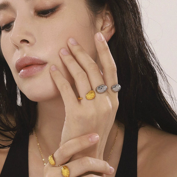 Wholesale Women's Geometric Pattern Open Stainless Steel Ring 18K Gold Plated