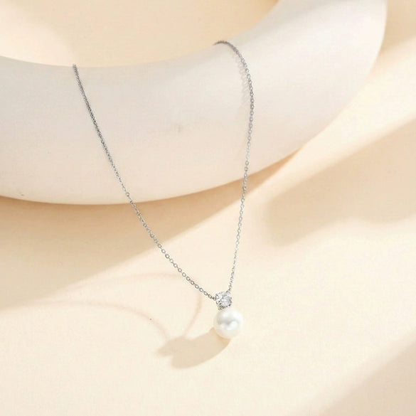 Wholesale Women's Geometric Pearl Diamondencrusted Pendant Electroplated Calendering Chain Necklace