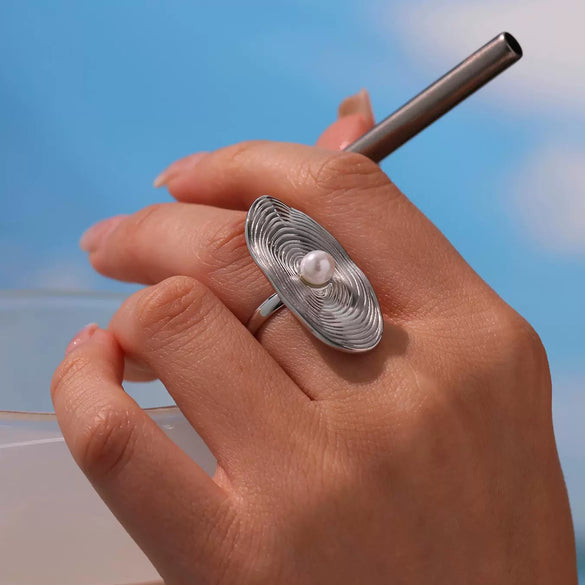Wholesale Women's Geometric Pearl Stainless Steel And Shell Beads Electroplated Open Design Ring