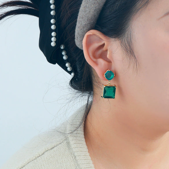 Wholesale Women's Geometric Rhinestone Earrings Elegant And Fashionable