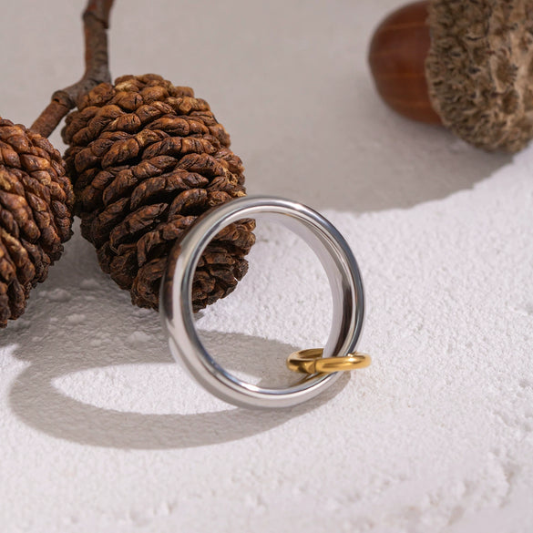 Wholesale Women's Geometric Round Stainless Steel Ring With Pvd Furnace Vacuum Real Gold Plating And Gold And Silver Mixed Color