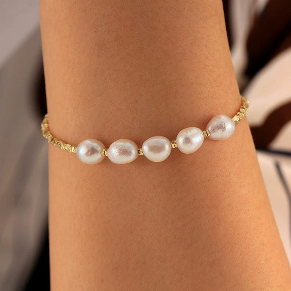 Wholesale Women's Geometric S925 Sterling Silver Natural Freshwater Pearl Adjustable Bracelet With Electroplating