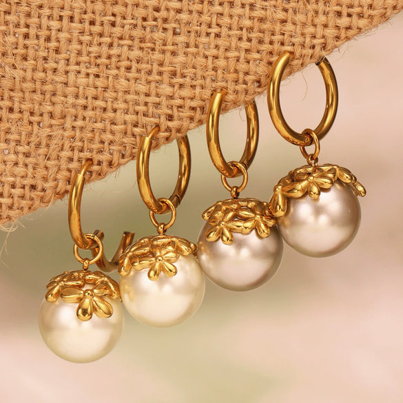Wholesale Women's Geometric Shell Pearl Flower Stainless Steel Electroplated Earrings