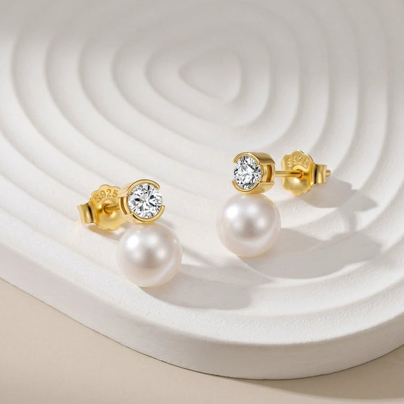Wholesale Women's Geometric Silver Zirconia Stud Earrings With White Pearl