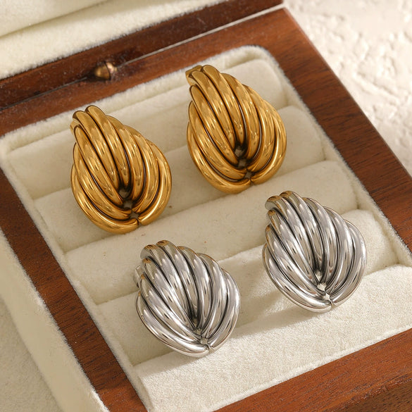 Wholesale Women's Geometric Stainless Steel And Titanium Steel Earrings With Pvd Furnace Vacuum Real Gold Plating