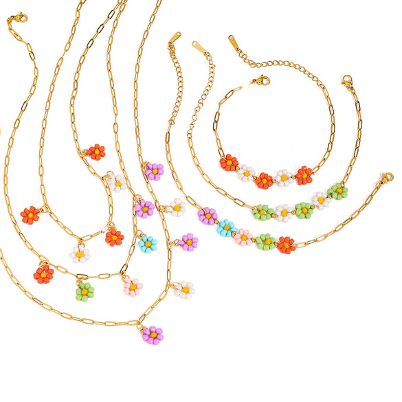 Wholesale Women's Geometric Stainless Steel And Titanium Steel Plants Flowers Pendant Necklace With Electroplating